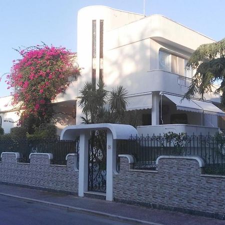 Villa Mary - Oroblu Trani Kültér fotó