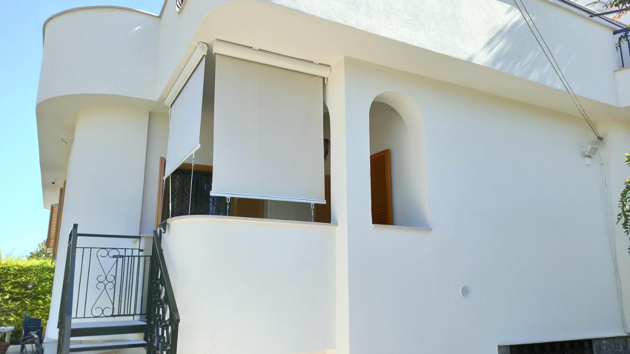 Villa Mary - Oroblu Trani Kültér fotó